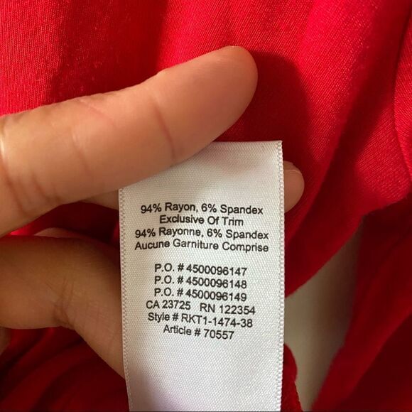 Aritzia Babaton Jeronimo Cropped Long Sleeve In Red - Picture 4 of 5